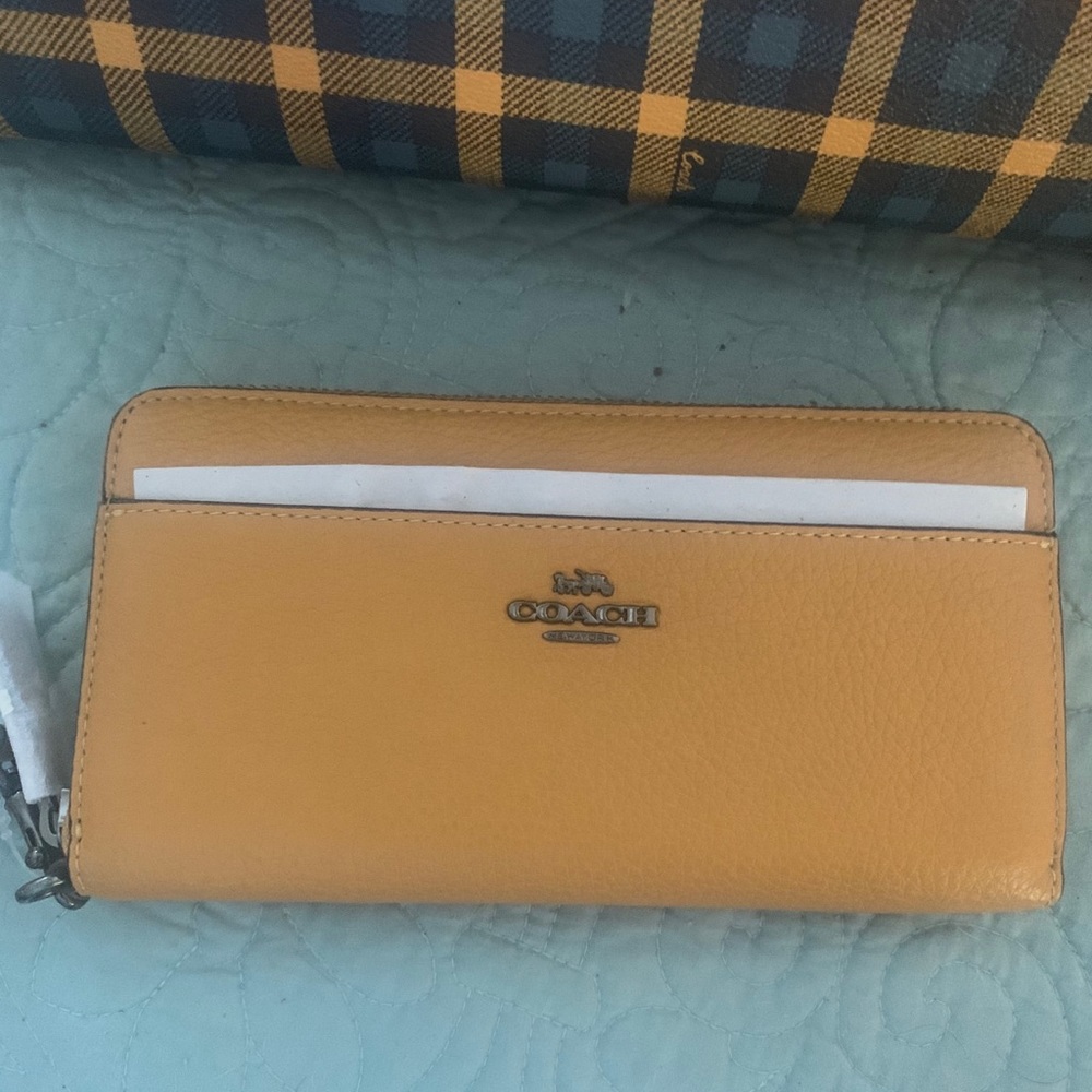 🆕SOLD SOLD Coach Tote and Matching Wallet - Picture 8 of 11